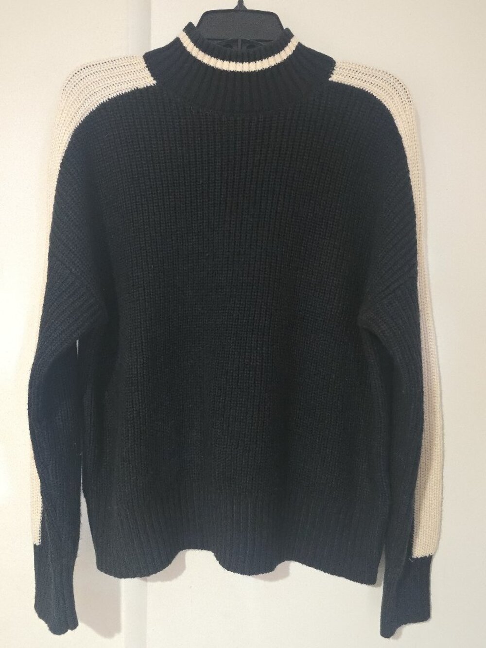 Sanctuary Colorblock Mock Neck Sweater Black & Cream Chunky Knit Size S